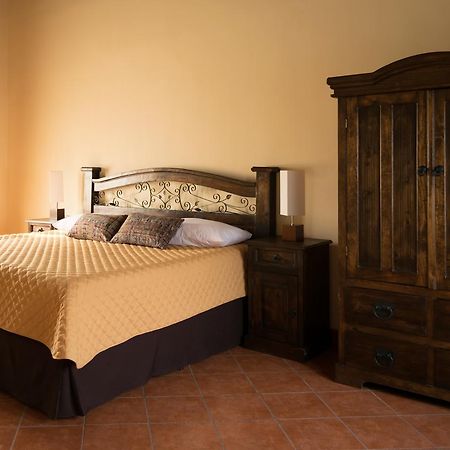 Hotel Casa San Bartolo Antigua Luaran gambar
